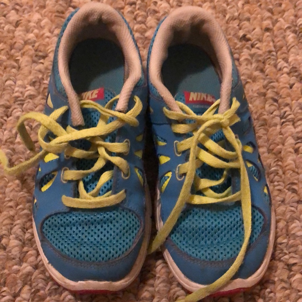 Nike shoes